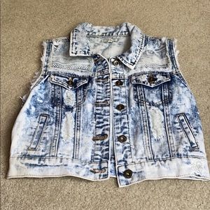 Light wash Jean Vest